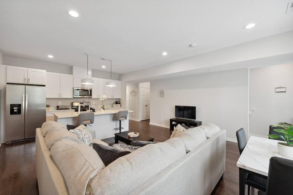 וושינגטון Spacious 3Bedroom Duplex With Rooftop Deck! מראה חיצוני תמונה