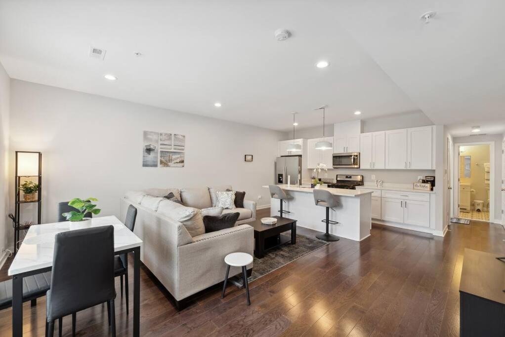 וושינגטון Spacious 3Bedroom Duplex With Rooftop Deck! מראה חיצוני תמונה